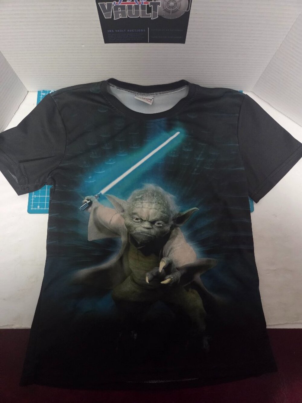 Bian Yi Long Star Wars Yoda Kids Graphic T Shirt Size M Collectible Boy Girl